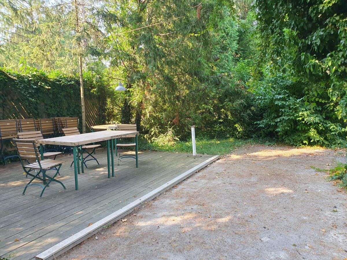 Charmantes Haus Mit Terrasse Und Grossem Garten Langenzersdorf Esterno foto